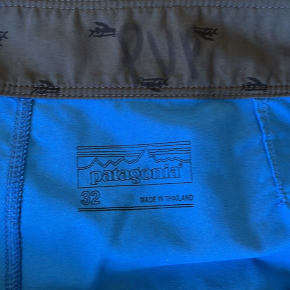 NWOT Patagonia Board Shorts, size 32, 21” length - Picture 3 of 4